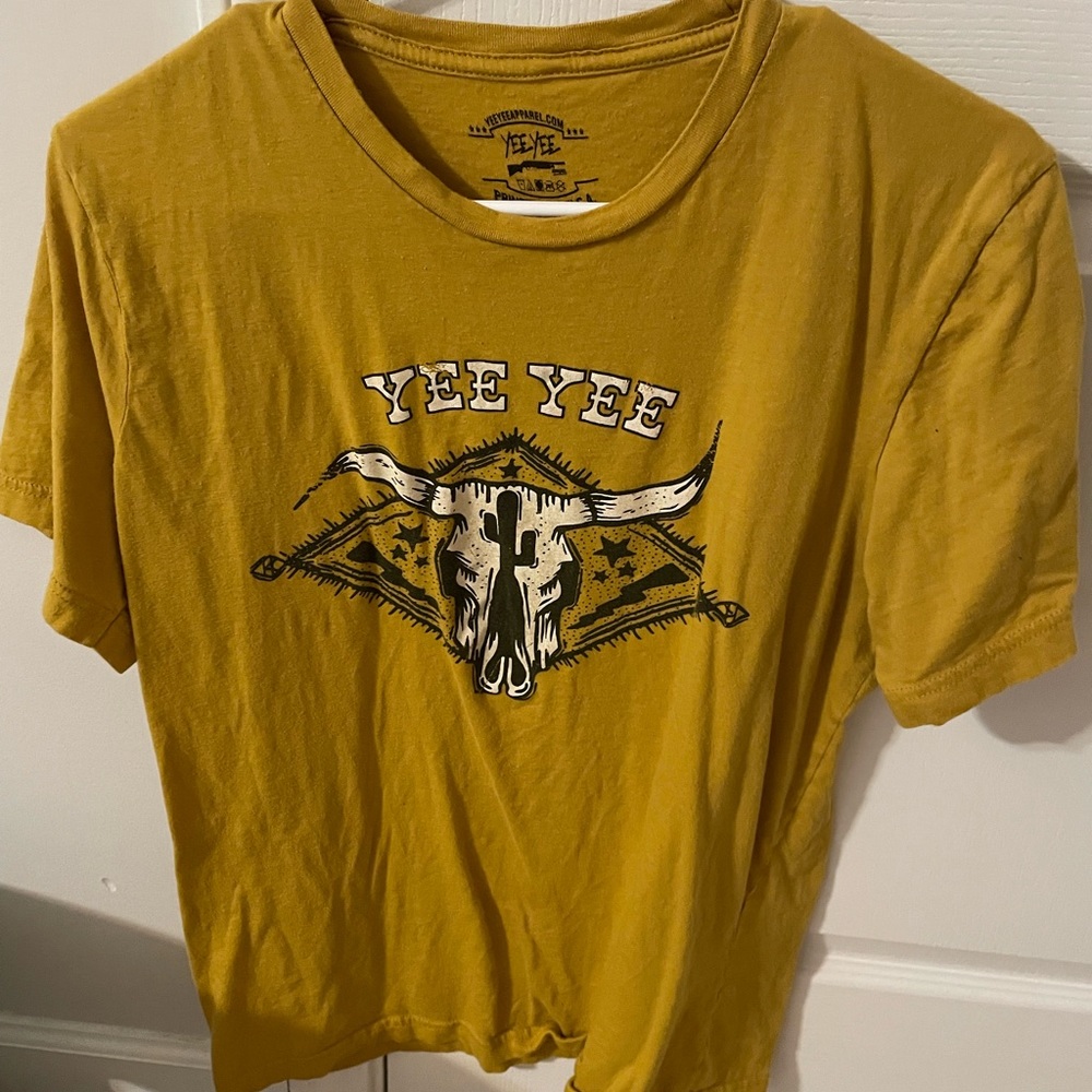 Yee Yee t shirt L